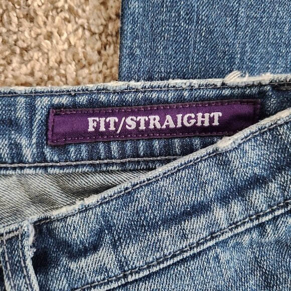 Vigoss Fit/Straight Leg Light Wash Blue Studded Jeans - Picture 5 of 11